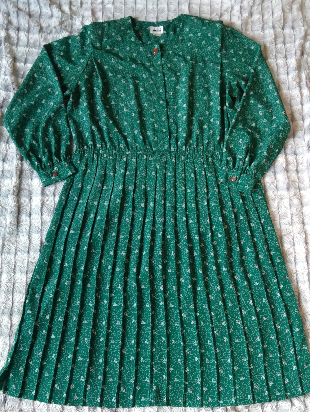 Leslie Fay Green Floral Pleated Long-Sleeve Dress